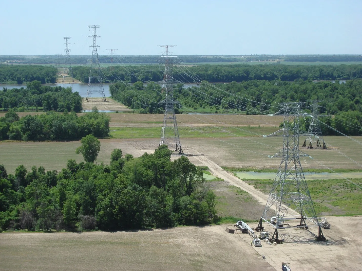 A transmission line crosses the Illinois River near Meredosia and Beardstown and the Mississippi River near Quincy