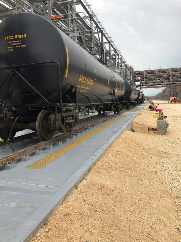 Hanson designed rail infrastructure for a new, world-scale petrochemical complex, including an ethane cracker and derivatives project under construction at a site adjacent to an existing facility in the U.S. Gulf Coast.