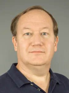 headshot of Robert Chantome