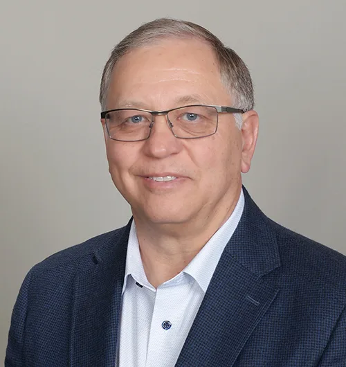 headshot of Daryl Davis