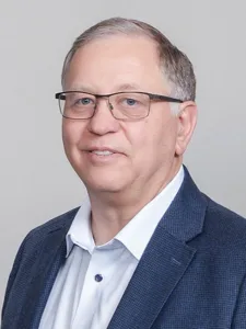 headshot of Daryl Davis