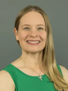 headshot of Mandy Bekoin