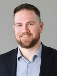 headshot of Scott Carraro