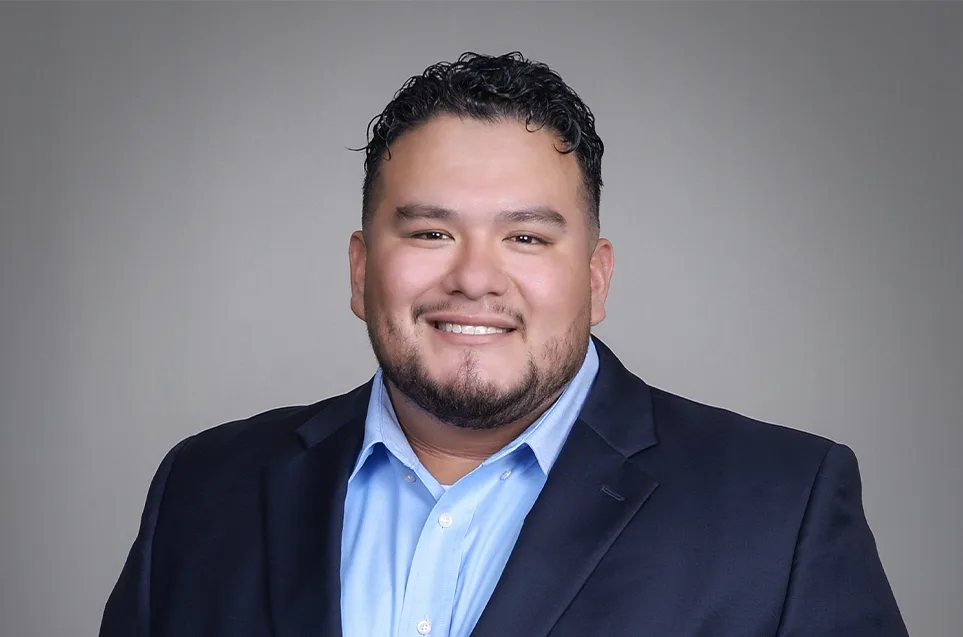 headshot of Francisco Hernandez