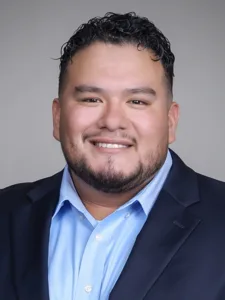 headshot of Francisco Hernandez