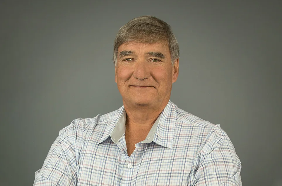 headshot of Mark Elmore
