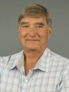 headshot of Mark Elmore