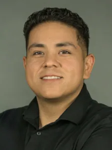 headshot of Victor Murillo