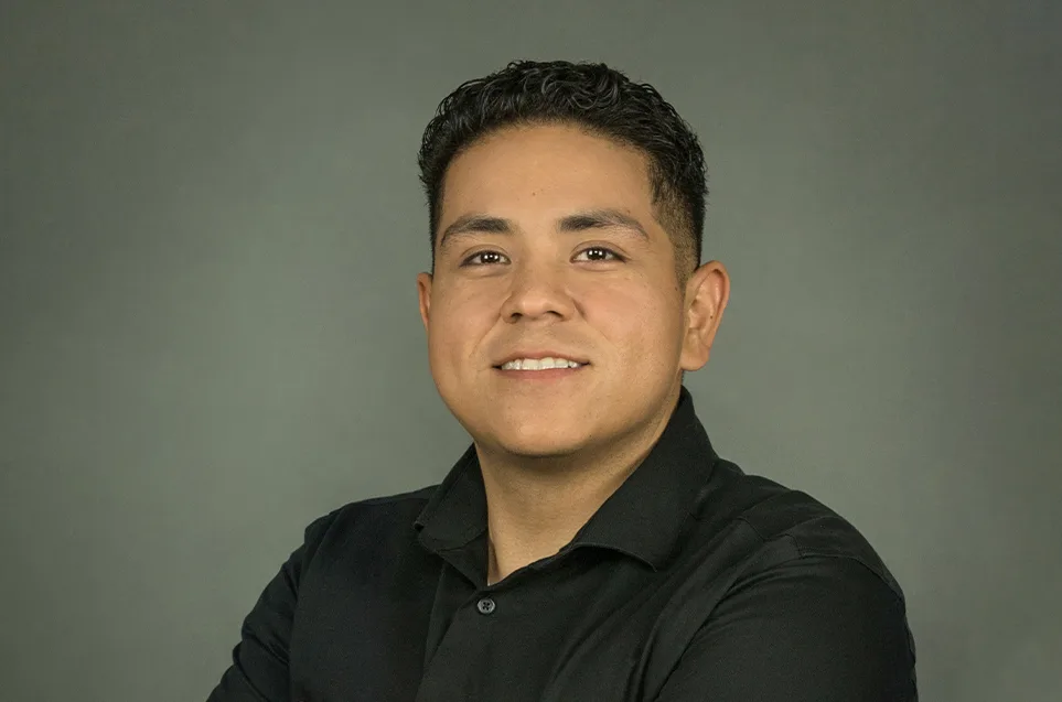 headshot of Victor Murillo