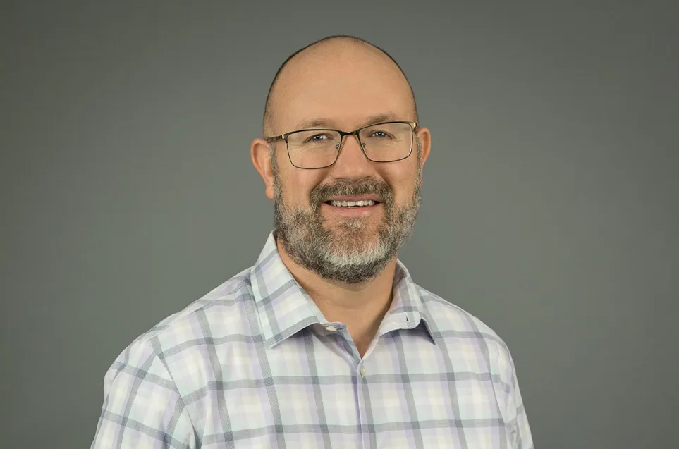 headshot of Joe Crispen