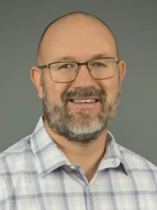 headshot of Joe Crispen