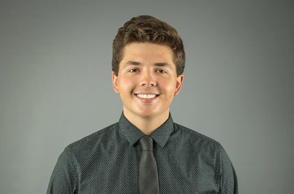 headshot of Evan Roberts